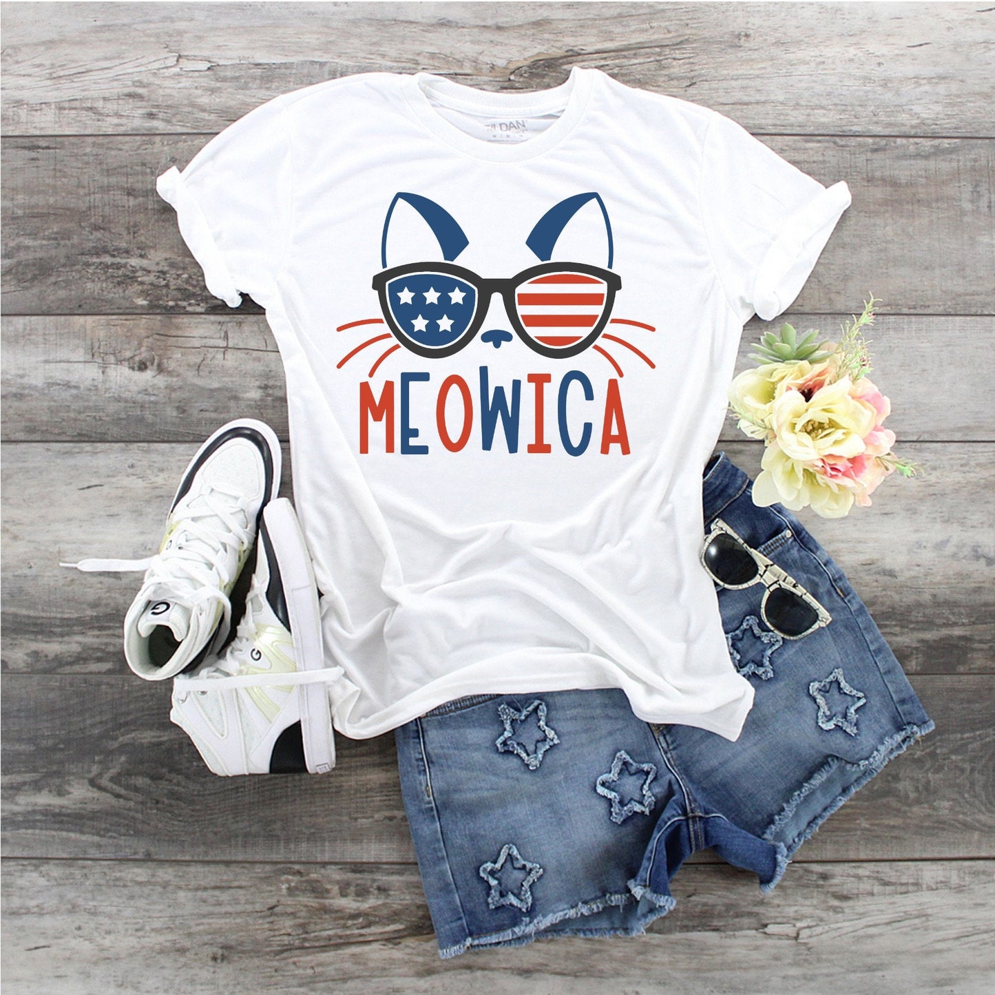 Meowica 4th of  July  design t-shirt YOUTH