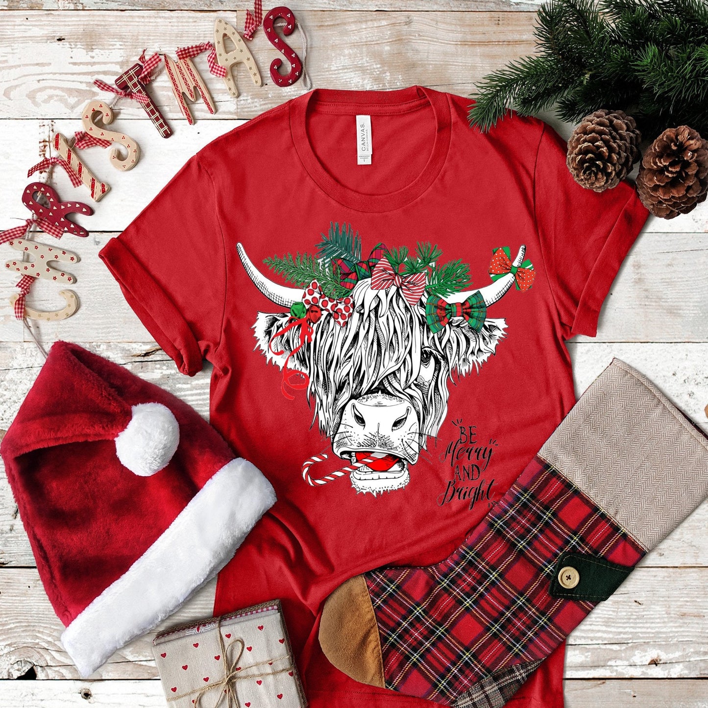 Highland Long Haired Cow Christmas..  design t-shirt