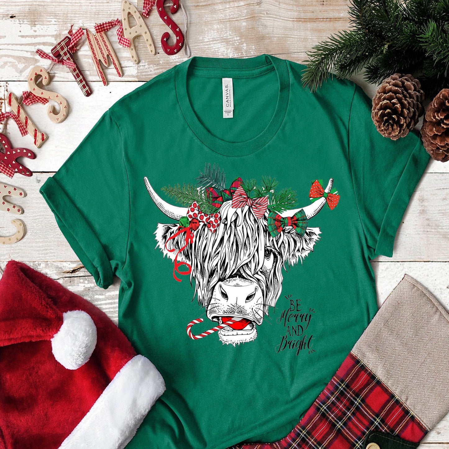 Highland Long Haired Cow Christmas..  design t-shirt