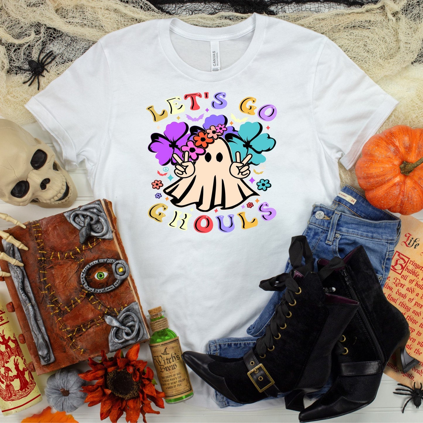 Let's Go Ghouls, Retro Ghost, Retro Ghost with Flowers, Lets Go Ghouls, Retro Ghost, Hippie tee, Hippie Halloween tee, Love Halloween, Boho